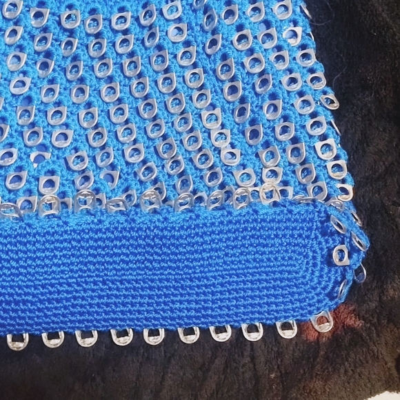 Handmade purse with can tabs - Picture 3 of 7